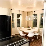 Huvilat Aurora Riverside Rovaniemi