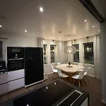 Aurora Riverside Huvilat