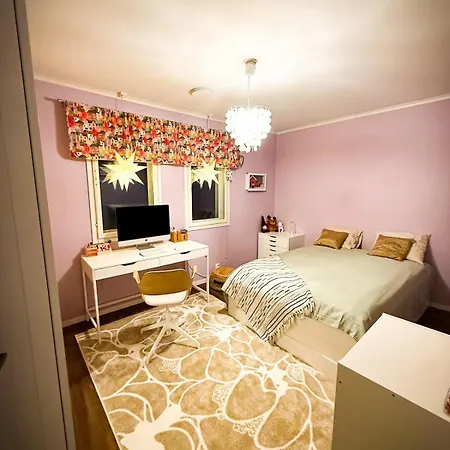 Aurora Riverside Vila